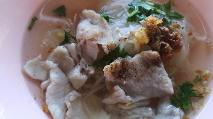 ก๋วยเตี๋ยวหมูเชียงใหม่